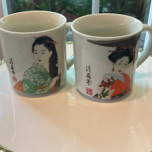 VTG Lovely Japanese Geisha Coffee Mugs 2 Total - Picture 2 of 7